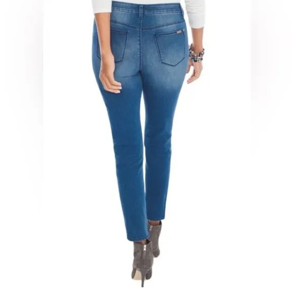 Chico’s So Slimming Floral Embellished Girlfriend Ankle Jeans Size 2.5 (US 14) - Picture 3 of 15